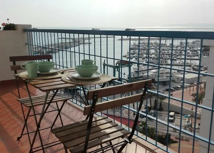 Vista Al Faro Estepona